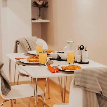 With Amazing View In The Center Appartement Shkodër